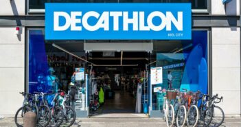 Decathlon-Filiale in Deutschland: Ein Ort für Sport und Training (Foto: AdobeStock 443700245 Björn Wylezich)