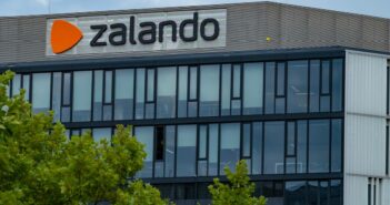 Zalando-Headquarter in Berlin – Symbol der europäischen Modeplattform (Foto: AdobeStock 945640349- kittyfly)